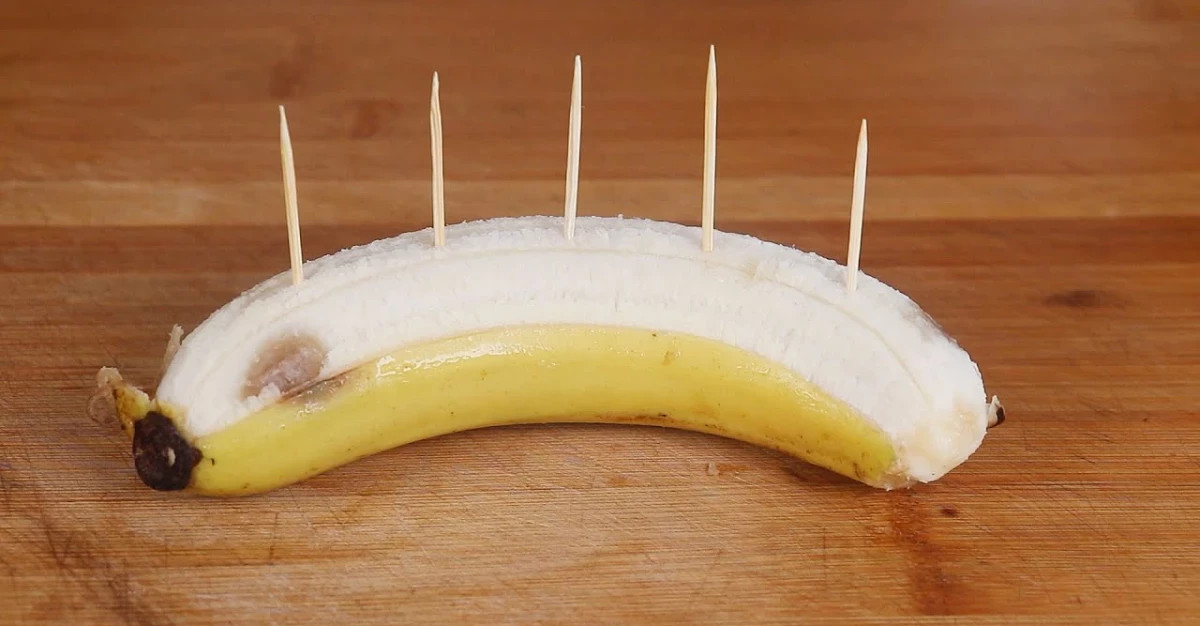 香蕉插上牙籤，很多人沒見過，更沒吃過，真是高手在民間